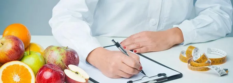 ESPECIALISTA EN NUTRICION CLINICA Y ONCOLOGICA